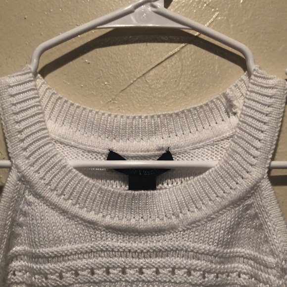 WHBM white knit summer sweater. Size L - Picture 5 of 5
